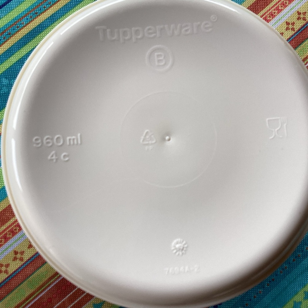 Tupperware 3 piece Holiday Stacking Canister set - Picture 6 of 10